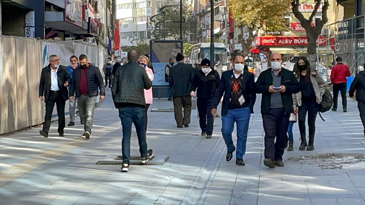 Aşılamada “mavi” kategoriye geçen Karabük'te hedef yüzde 80'in üzerine çıkmak