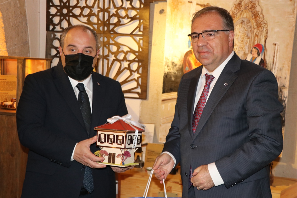 Bakan Mustafa Varank Safranbolu'yu ziyaret etti
