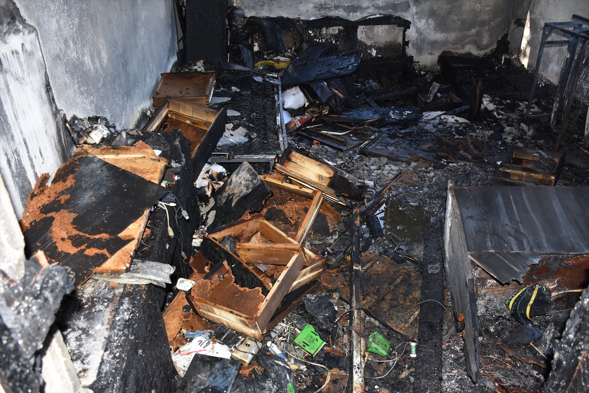 Bartın'da evde çıkan yangında bir kişi öldü, 6 kişi dumandan etkilendi