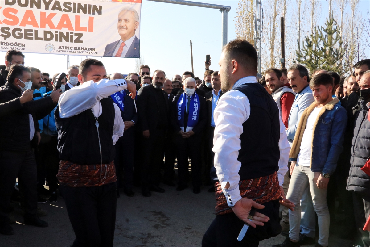 Binali Yıldırım, Erzincan'da cami, yurt ve öğretmenevinin açılış töreninde konuştu: