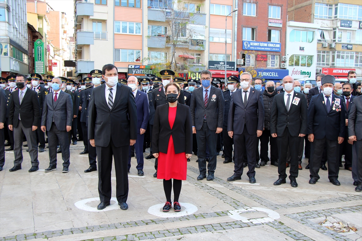 Büyük Önder Atatürk'ü anıyoruz