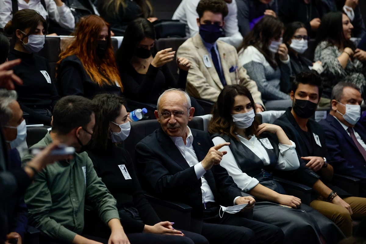 CHP Genel Başkanı Kemal Kılıçdaroğlu, Antalya'da gençlerin sorularını yanıtladı:
