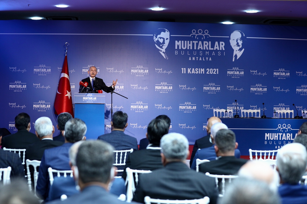 CHP Genel Başkanı Kemal Kılıçdaroğlu, Antalya'da muhtarlarla buluştu: