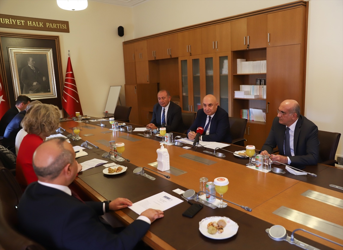 CHP Grup Başkanvekili Özkoç, AGİT PA Başkanı Margareta Cederfelt ile görüştü