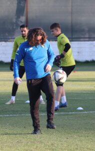 - "Evimizdeki maçı kazanarak 3 puanı hediye etmek istiyoruz"