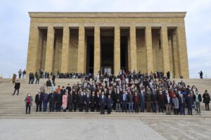 ANKARA (AA) – DSP Genel Başkanı Önder Aksakal ve beraberindeki