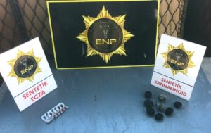 ERZURUM (AA) – Erzurum'da, yolcu otobüsünde sentetik uyuşturucu ile yakalanan