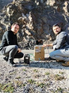 ERZURUM (AA) – Atatürk Üniversitesi Deprem Araştırma Merkezi öğretim üyeleri,