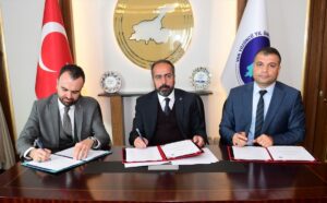 VAN (AA) – Van Kalesi'nin güney yakasında, "Eski Van Şehri"