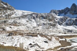 HAKKARİ (AA) – Hakkari'nin Yüksekova ilçesinde, 3 bin 400 rakımlı