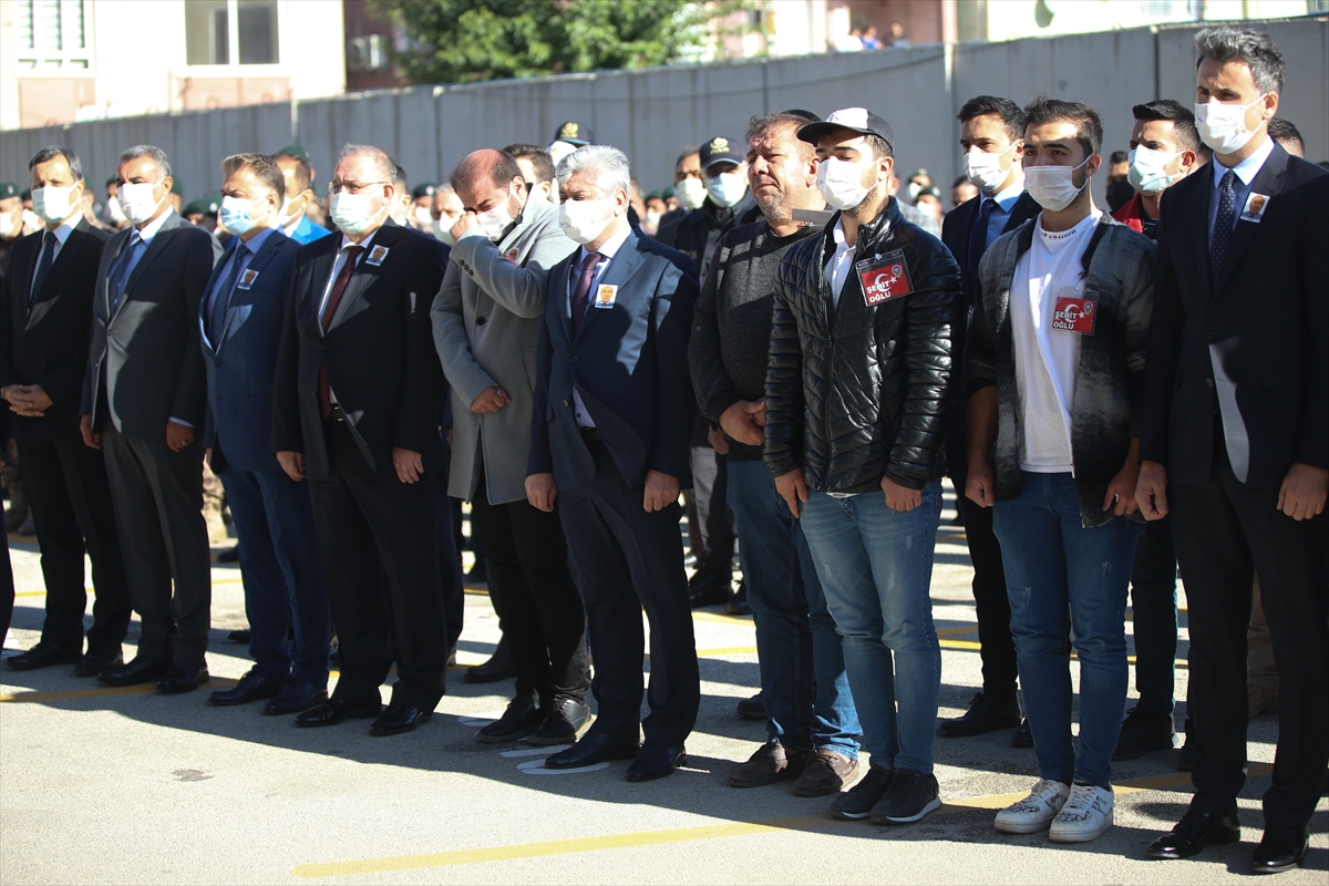 Hatay'da trafik kazasında şehit olan polis memuru için tören düzenlendi