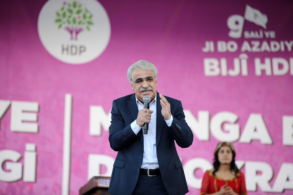 HDP Eş Genel Başkanı Sancar, partisinin Mersin mitinginde konuştu: