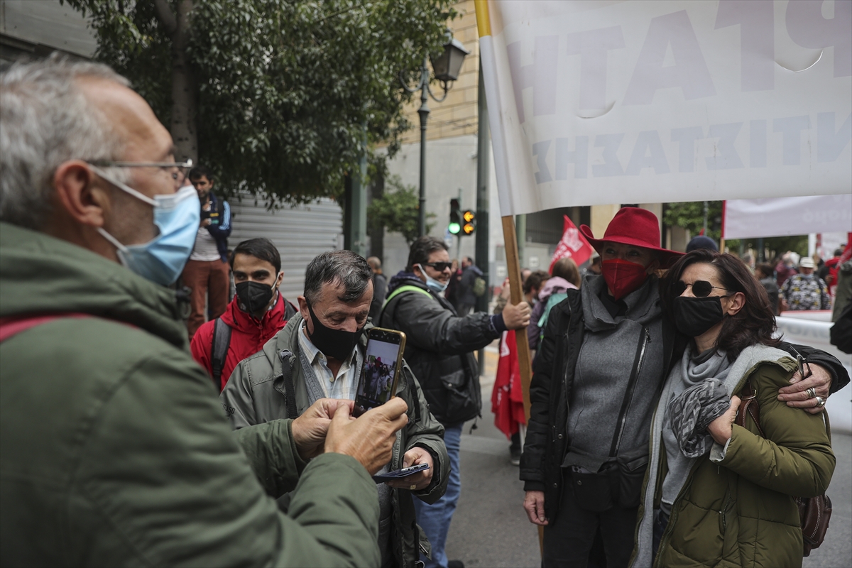 Hollandalı gazeteci, kendisine yönelik “nefret söylemi” nedeniyle Yunanistan'dan ayrılacak