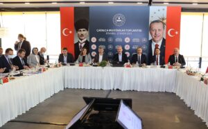 İSTANBUL (AA) – İçişleri Bakanı Süleyman Soylu, Çatalca'daki mahalle muhtarlarıyla