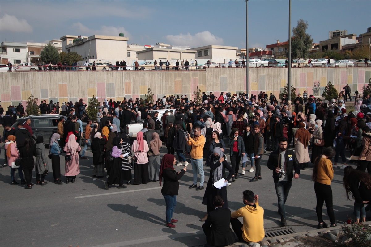Irak'ın Süleymaniye kentinde güvenlik güçleri üniversite öğrencilerinin gösterisine müdahale etti