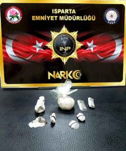 ISPARTA (AA) – Isparta'da uyuşturucu operasyonunda gözaltına alınan 27 zanlıdan