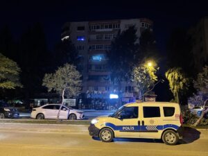 İZMİR (AA) – İzmir'in Bayraklı ilçesinde silahlı saldırıya uğrayan kişi