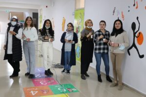 SİİRT (AA) – Siirt'te bir araya gelen kadın öğretmenler, boş