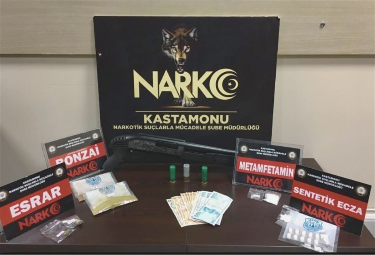 Kastamonu'da uyuşturucu operasyonunda 10 kişi gözaltına alındı
