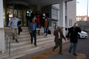 KAYSERİ (AA) – Kayseri'de çeşitli suçlardan aranan, firari hükümlülerin de