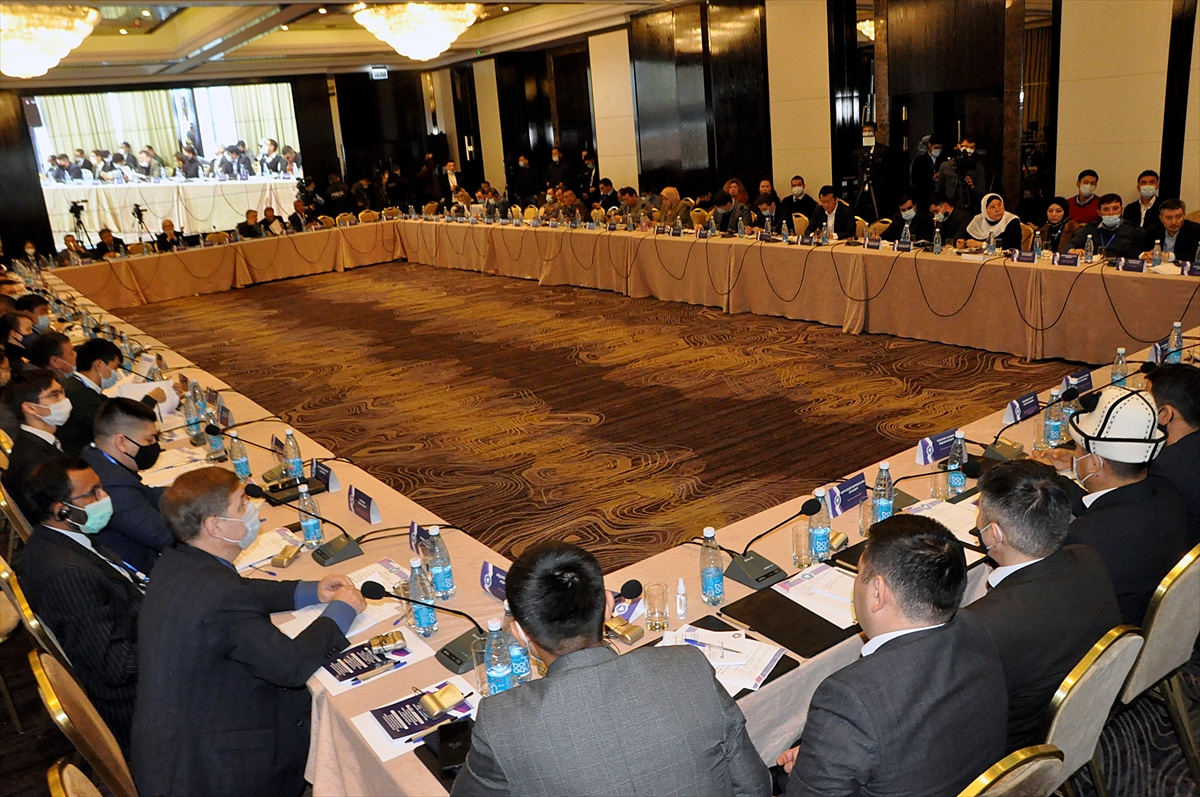 Kırgızistan'da “Afganistan'daki yeni jeopolitik koşullarda Orta Asya ülkeleri” konferansı yapıldı