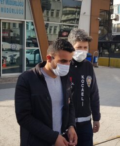 KOCAELİ (AA) – Kocaeli ve Edirne'de telefonla aradığı kişileri dolandırdığı