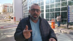 KOCAELİ (AA) – Kocaeli'nin Dilovası ilçesinde bir yolcu, tartıştığı halk