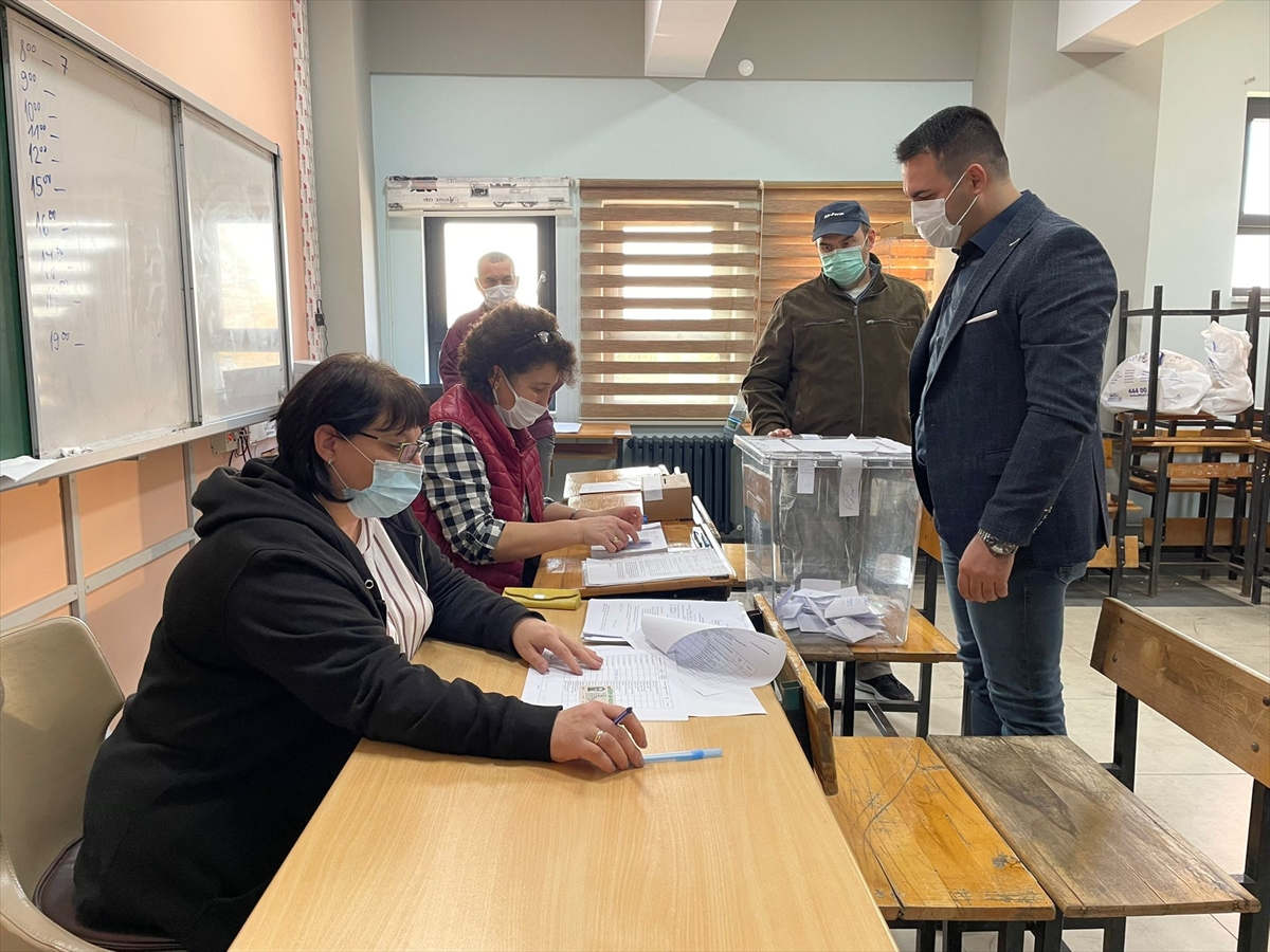 Kocaeli’de çifte vatandaşlar Bulgaristan seçimleri için oy kullanıyor