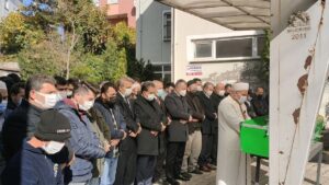 Kocaeli’nin Çayırova ilçesinde midibüsün dere yatağına devrilmesi sonucu hayatını kaybeden