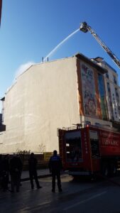 - Ölen ya da yaralananın olmadığı yangın, yurt binasında hasara