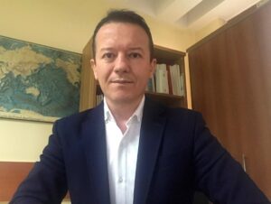 AFYONKARAHİSAR (AA) – Afyon Kocatepe Üniversitesi (AKÜ) Deprem Uygulama ve