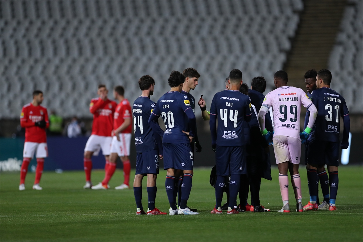 Koronavirüs mağduru Belenenses, Benfica'ya 48 dakika dayanabildi