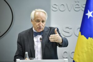 PRİŞTİNE (AA) – Kosova Başbakanı Albin Kurti, Sağlık Bakanlığı görevine