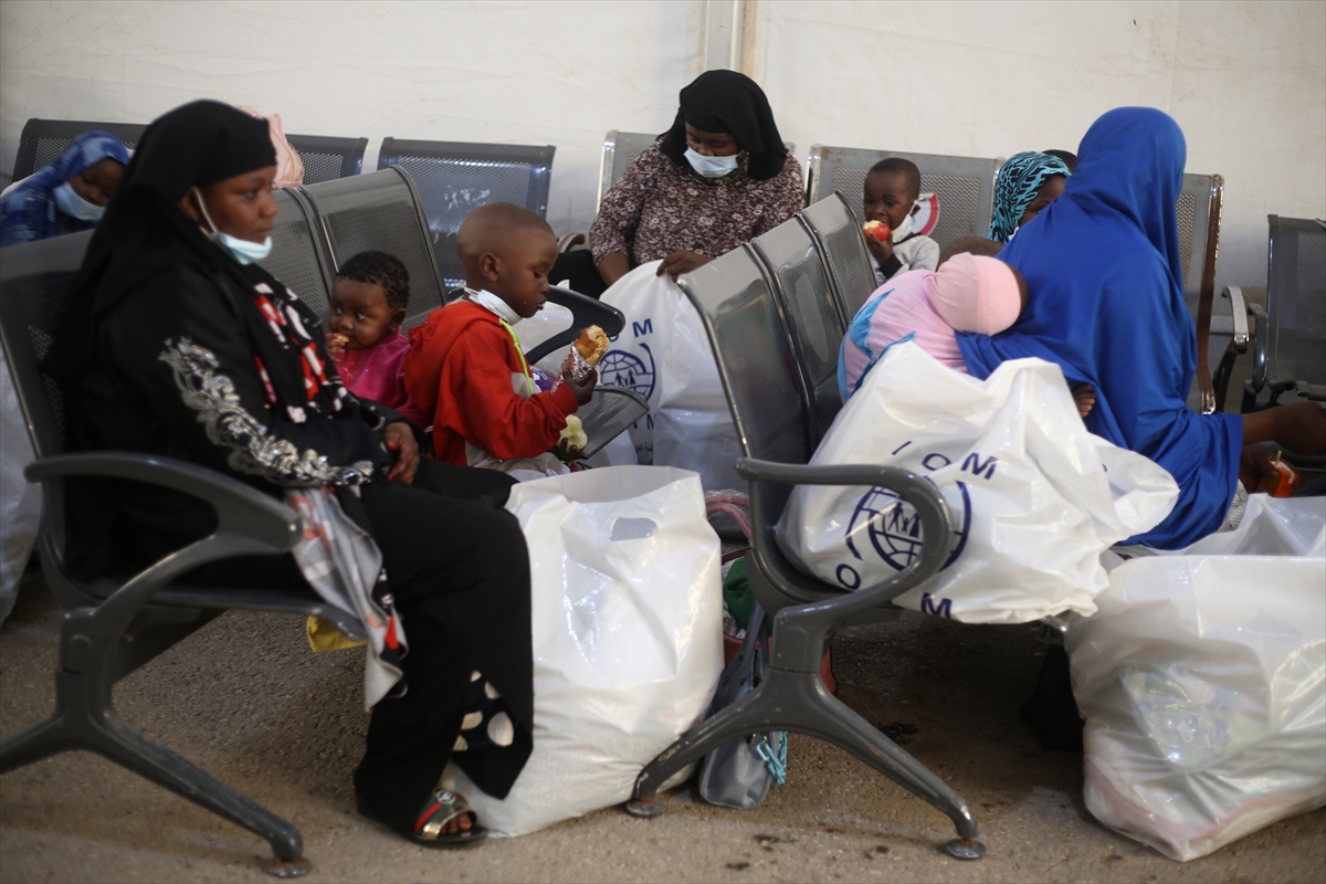 Libya'da 91 düzensiz göçmen “gönüllü dönüş programı” kapsamında ülkelerine gönderildi