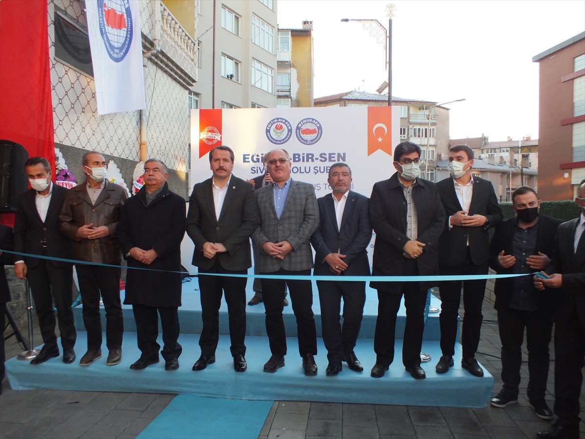 Memur-Sen ve Eğitim-Bir-Sen Sivas şube binası açıldı