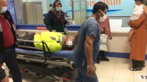 MERSİN (AA) – Mersin'in Erdemli ilçesinde "dur" ihtarına uymayan otomobil