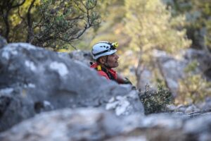 MERSİN (AA) – Mersin'in Gülnar ilçesinde ailesinin kırsal alanda çadır