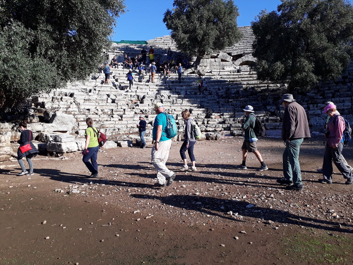 Muğla'da turizm acentesi temsilcilerine yürüyüş ve bisiklet rotalarının tanıtımı yapıldı