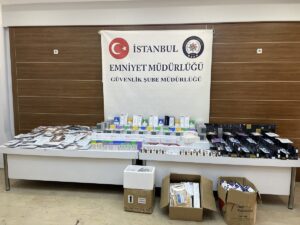 İSTANBUL (AA) – İstanbul'da kaçak ve sahte tıbbi malzemelerle botoks