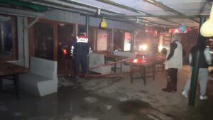 SAKARYA (AA) – Sakarya’nın Karasu ilçesinde restoranda çıkan yangın söndürüldü.