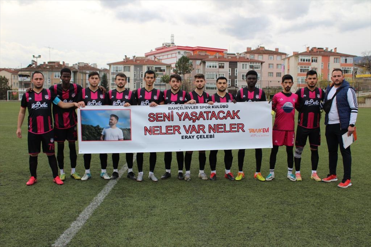 Selde kaybolan futbolcuyu Karabük'teki takım arkadaşları unutmadı