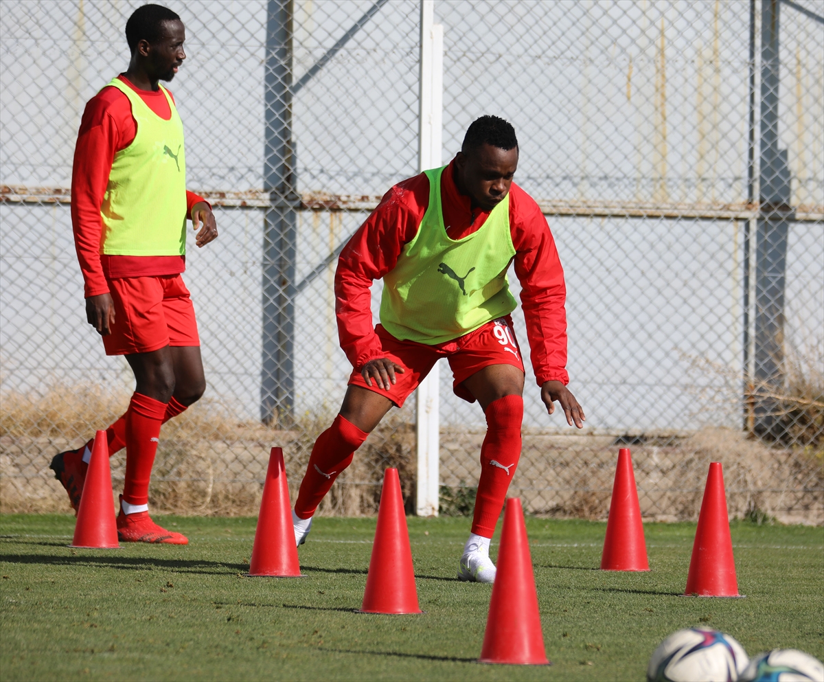 Sivasspor, Medipol Başakşehir maçının hazırlıklarına devam etti