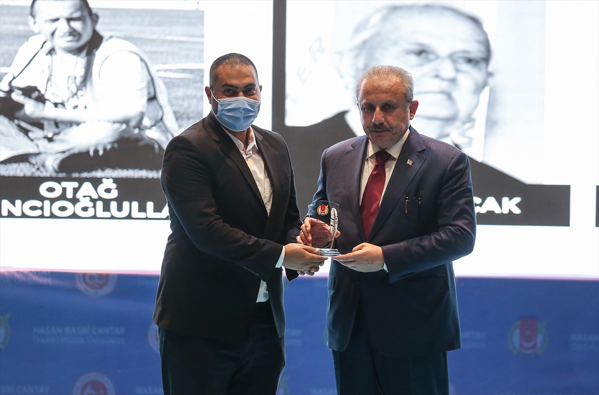 TBMM Başkanı Şentop “Hasan Basri Çantay Gazetecilik Ödülleri” töreninde konuştu: