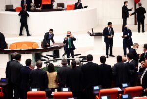 AK Parti Grup Başkanvekili Muhammet Emin Akbaşoğlu, Lütfü Türkkan’ın Bingöl’de