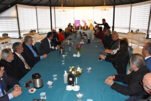 - "Buradan tüm siyasilere Türkiye Değişim Partisi olarak bir kez