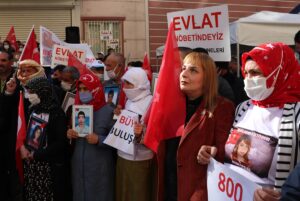 - "Bu evlatlar, bu ülkeye, eğitimlerini tamamlayıp faydalı bir vatandaş,