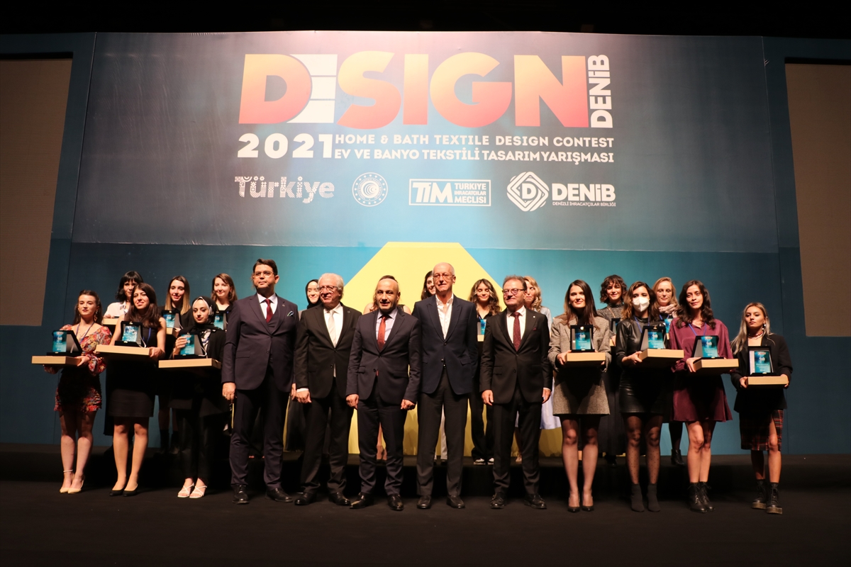 TİM Başkanı Gülle, ev ve banyo tekstili tasarım yarışmasının ödül töreninde konuştu: