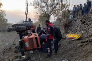TOKAT (AA) – Tokat'ın Erbaa ilçesinde traktörün devrilmesi sonucu sürücüsü