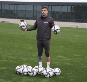 - "Önümüzde bizi bekleyen çok zor maçlar var. İnşallah burada