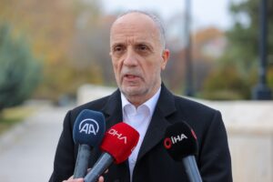 ANKARA (AA) – Türk-İş Genel Başkanı Ergün Atalay, Türkiye'nin farklı